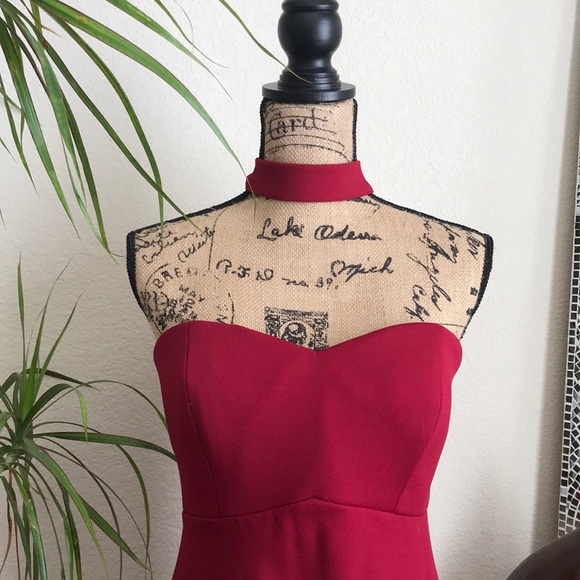 💃MAROON PROM DRESS🌺 - Picture 8 of 8